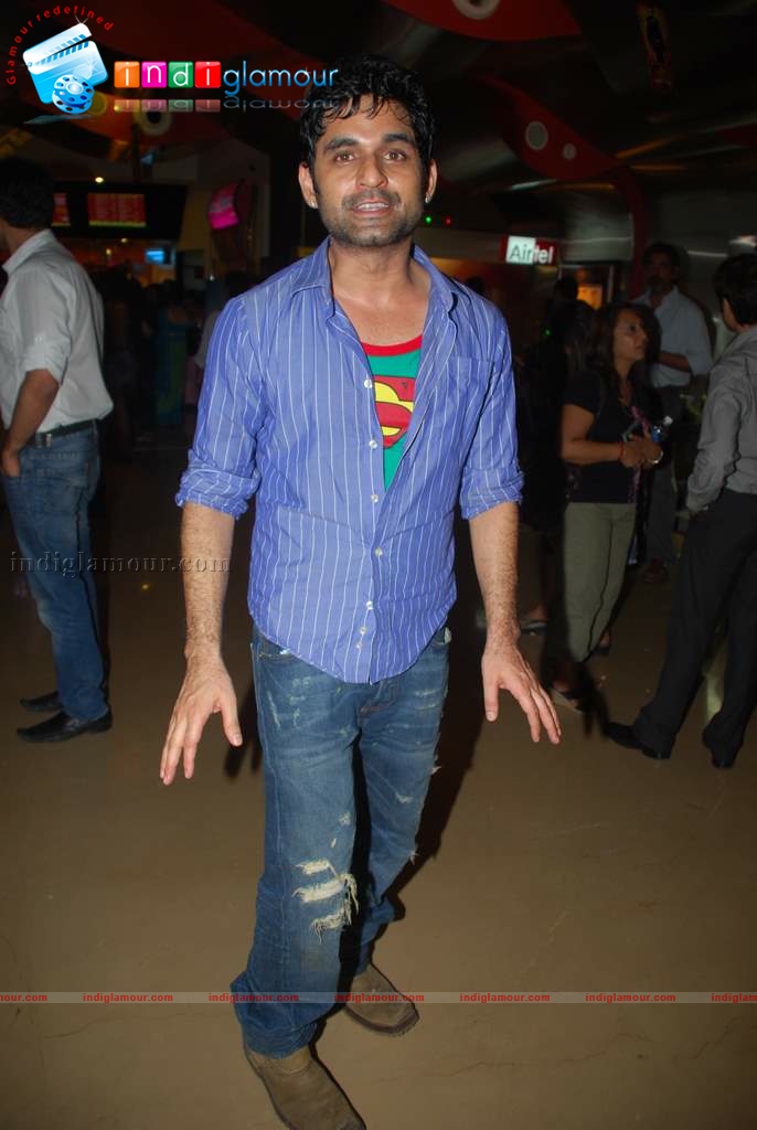 Sonali Bendre, Gayatri Joshi at Vicky Cristina Barcelona film premiere Event hd photo